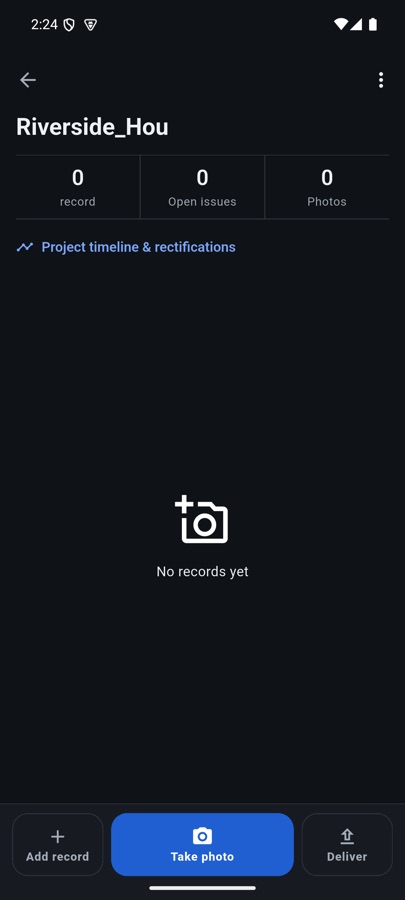 Project screen with records, issues, photos and report actions